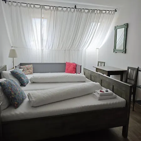 U Svarcu 3* Zduchovice