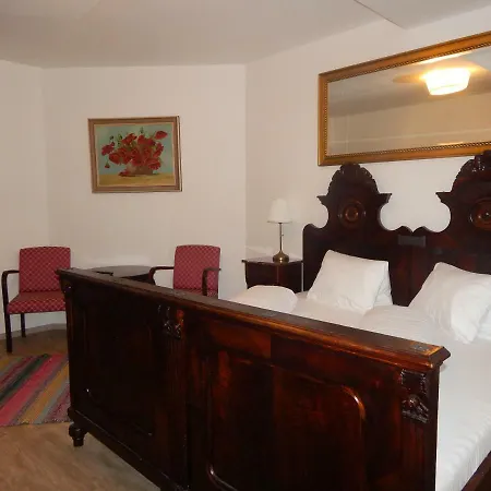 U Svarcu בית הארחה 3*